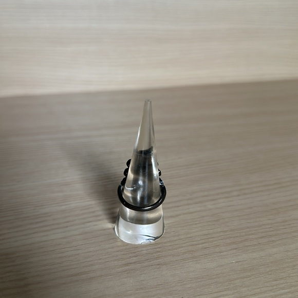 Express Ring Size 8 - Picture 3 of 10